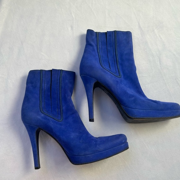 Casadei Blue Suede Leather Heeled Booties - Picture 2 of 12